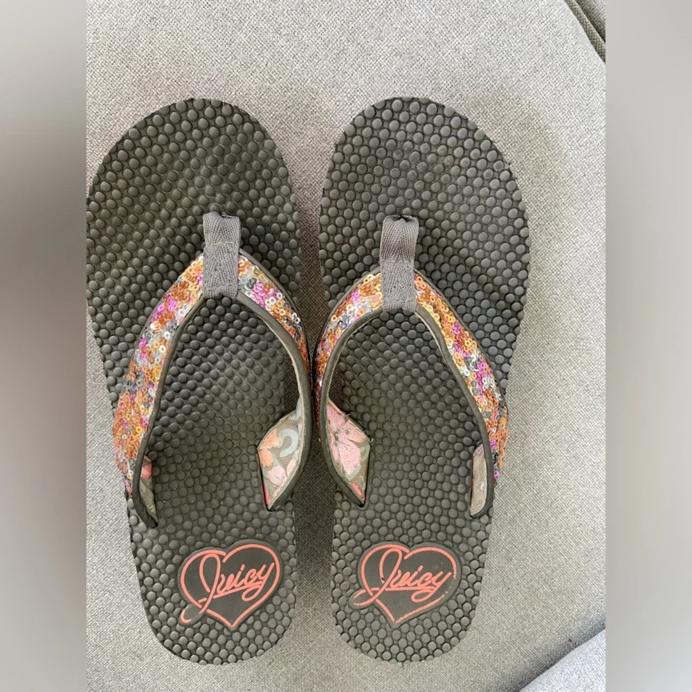 Juicy Couture Women's Sandals - Black and Multicolor